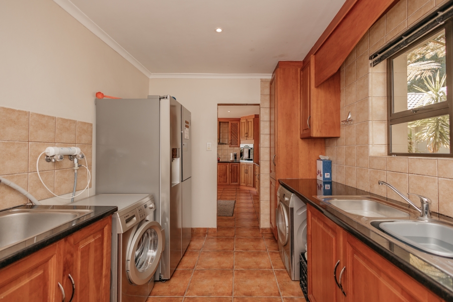 4 Bedroom Property for Sale in Welgedacht Western Cape